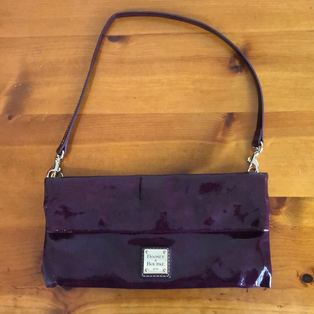 ♦️DOONEY & BURKE Purple Patent Wristlet Clutch